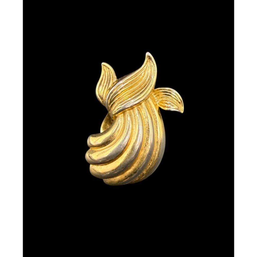 Vintage Gold-Tone Clip-On Earrings Set Assorted Styles Retro Jewelry Collection - Picture 12 of 16